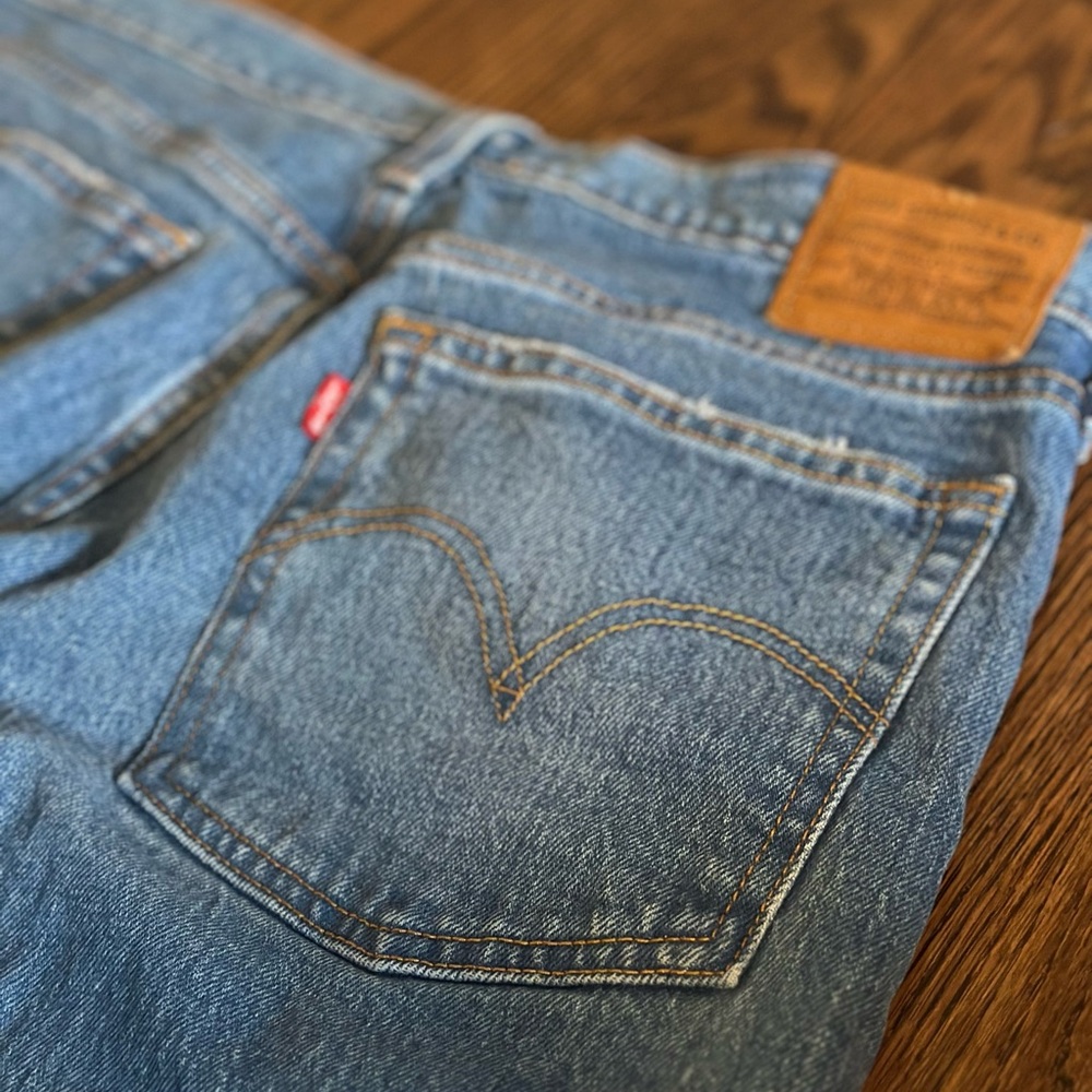 Levi’s ‘Wedgie’ Jeans, Distressed, Size 30